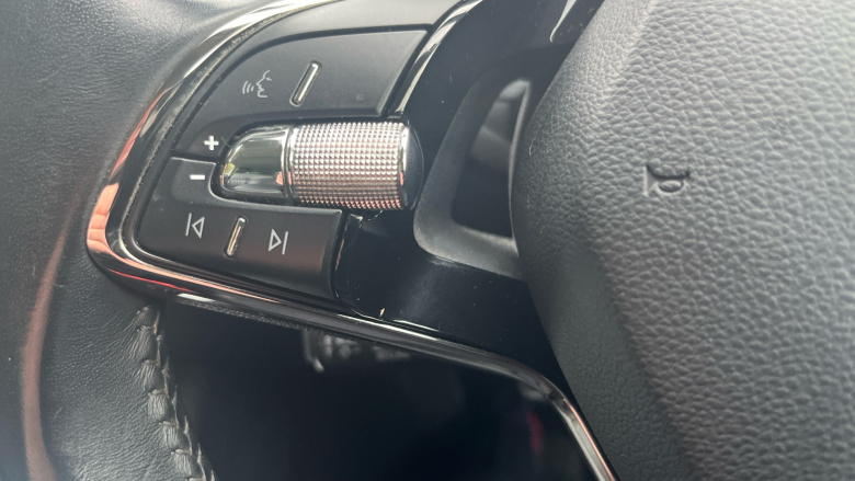 Skoda Superb 1.5 TSI SE Technology 5dr Petrol Hatchback